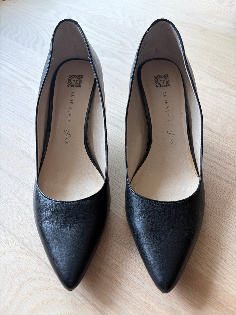 Anne Klein Black Pointed-Toe Pumps